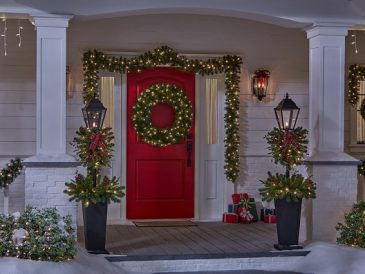 Outdoor christmas tree decoration ideas